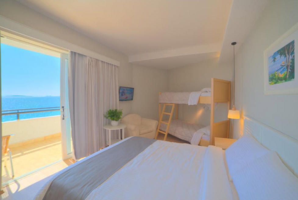 4_elea_beach_hotel_3f3ba