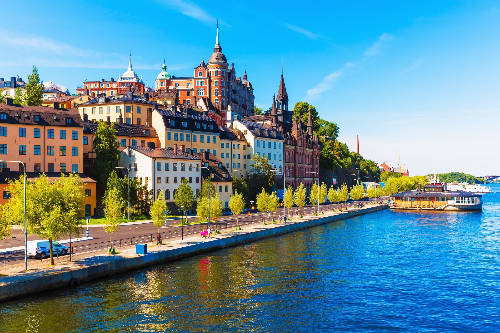 Scenic,Summer,View,Of,The,Old,Town,Pier,Architecture,In